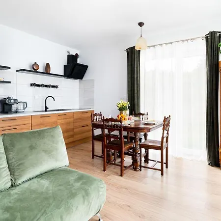 Wonder Mysliwska - Przy Stoku Karpatka - Na Terenie Kompleksu Plac Zabaw, Zewnetrzna Silownia I Sklep *