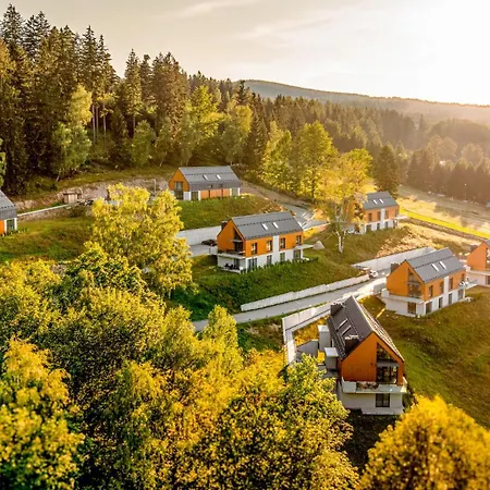 Wonder Mysliwska - Przy Stoku Karpatka - Na Terenie Kompleksu Plac Zabaw, Zewnetrzna Silownia I Sklep