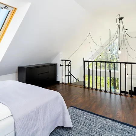Apartment Wonder Home: Cozy With Private Terrace Near Trails And Slopes Karpacz