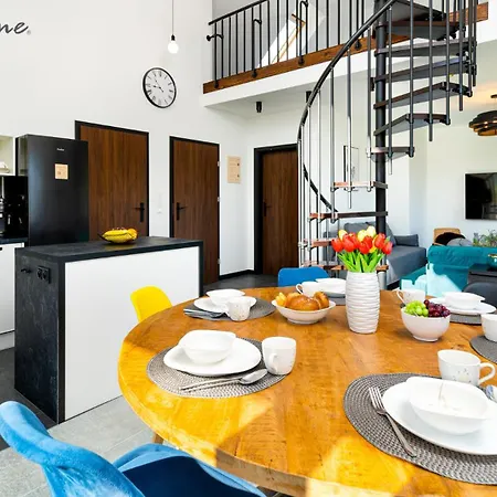 Wonder Mysliwska - Przy Stoku Karpatka - Na Terenie Kompleksu Plac Zabaw, Zewnetrzna Silownia I Sklep *