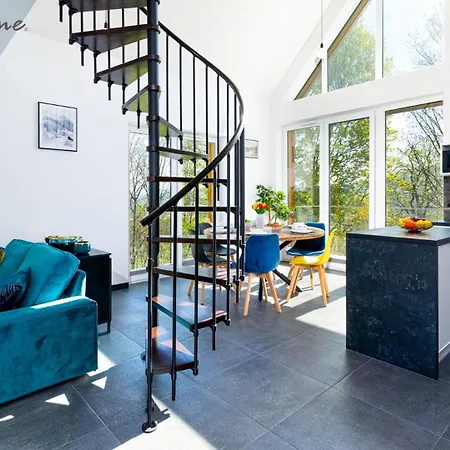 Apartment Wonder Home: Cozy With Private Terrace Near Trails And Slopes Karpacz