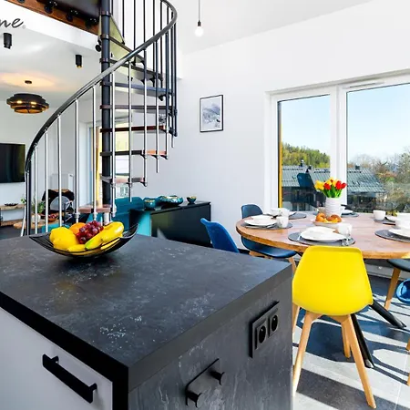 Wonder Home: Cozy With Private Terrace Near Trails And Slopes Apartment