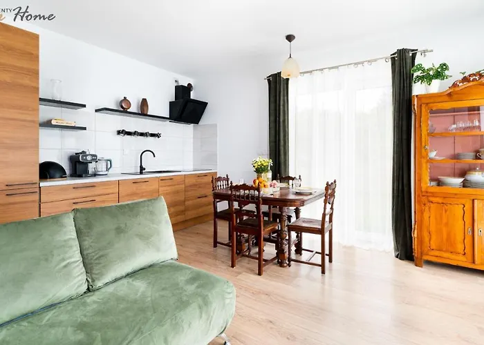 Wonder Home: Cozy With Private Terrace Near Trails And Slopes *